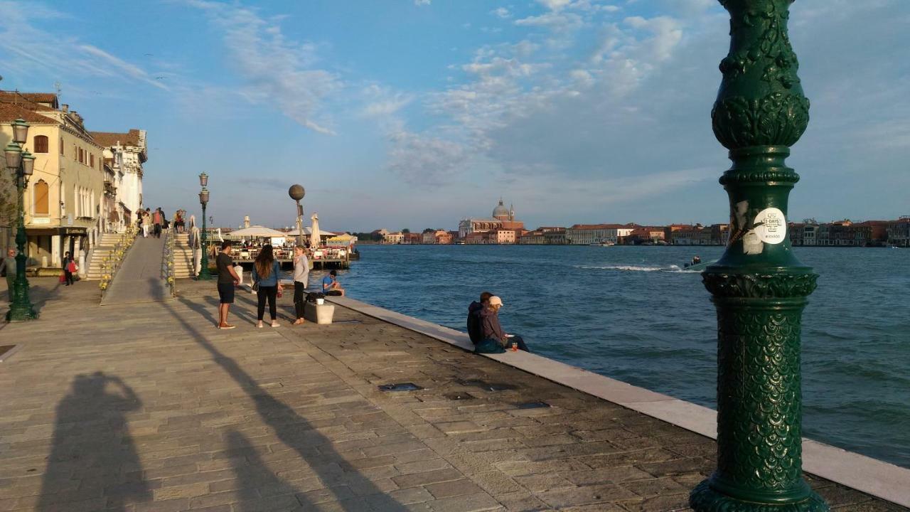 Dorsoduro461 Bed & Breakfast Venesia Bagian luar foto